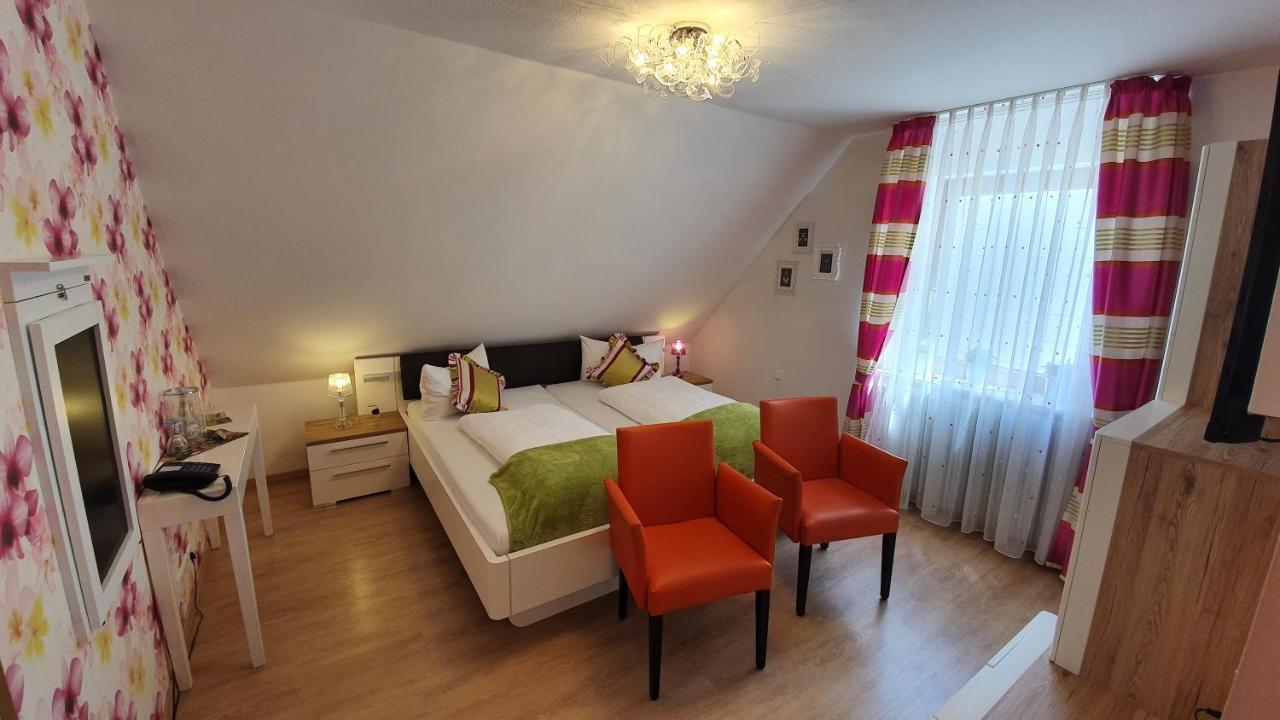 Hotel Restaurant Rebstock Oppenau Εξωτερικό φωτογραφία