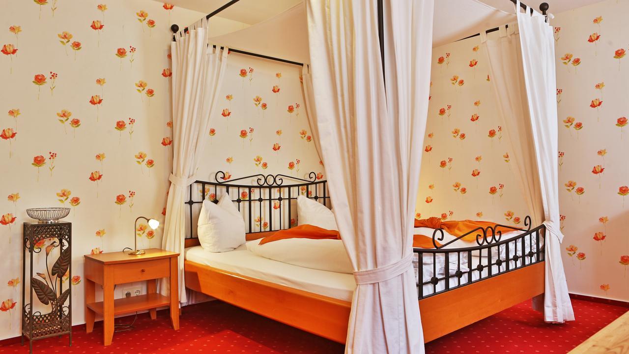 Hotel Restaurant Rebstock Oppenau Εξωτερικό φωτογραφία